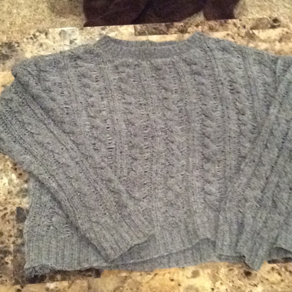 American Eagle Sweater